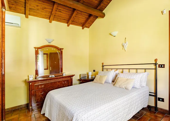 Villa Peaceful Haven In Roma