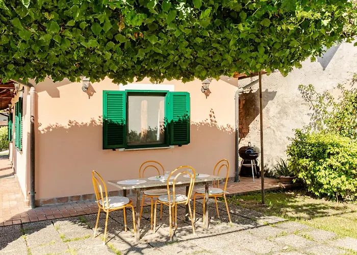 Peaceful Haven In Villa Roma